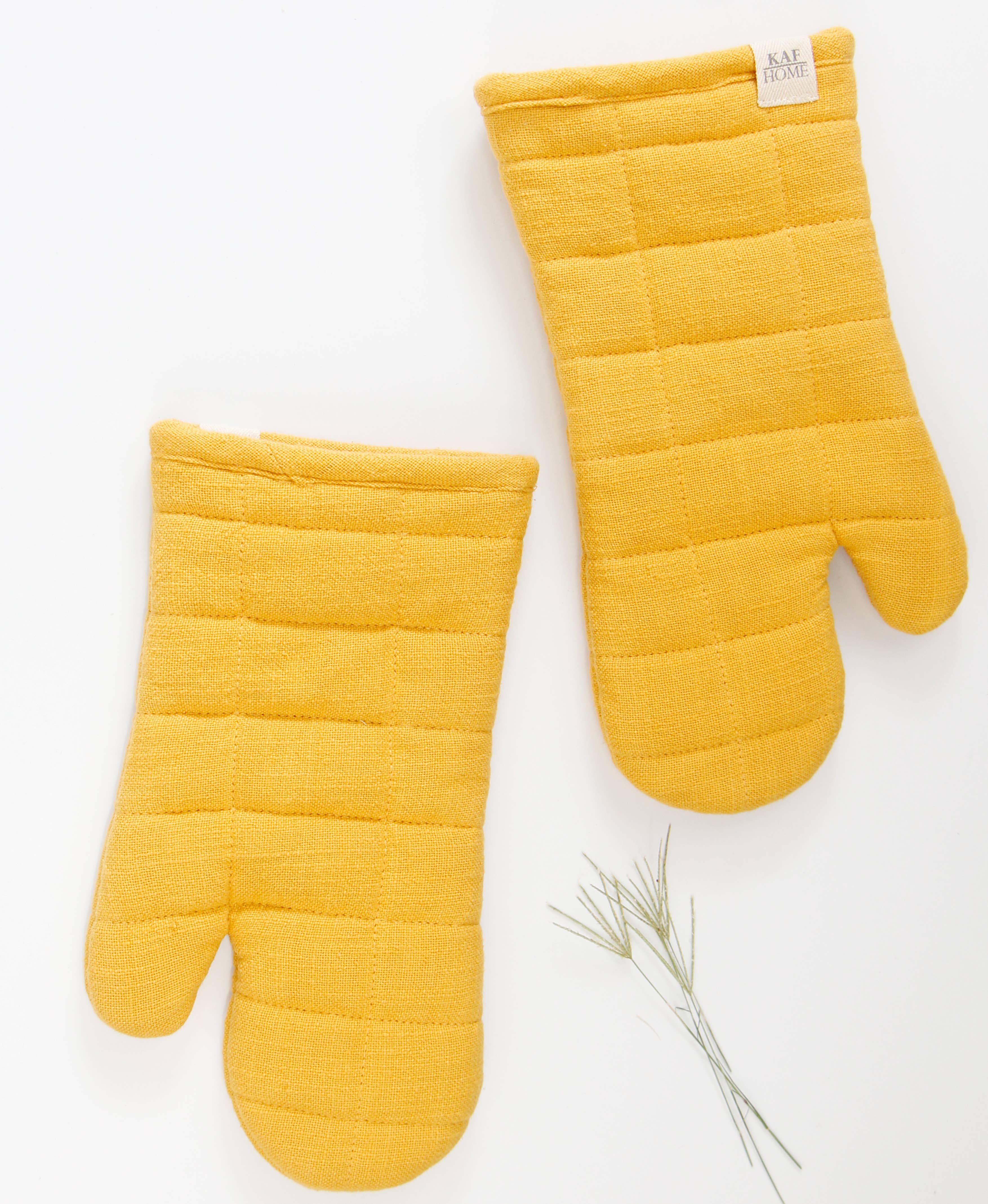 Monaco Quilted Oven Mitt