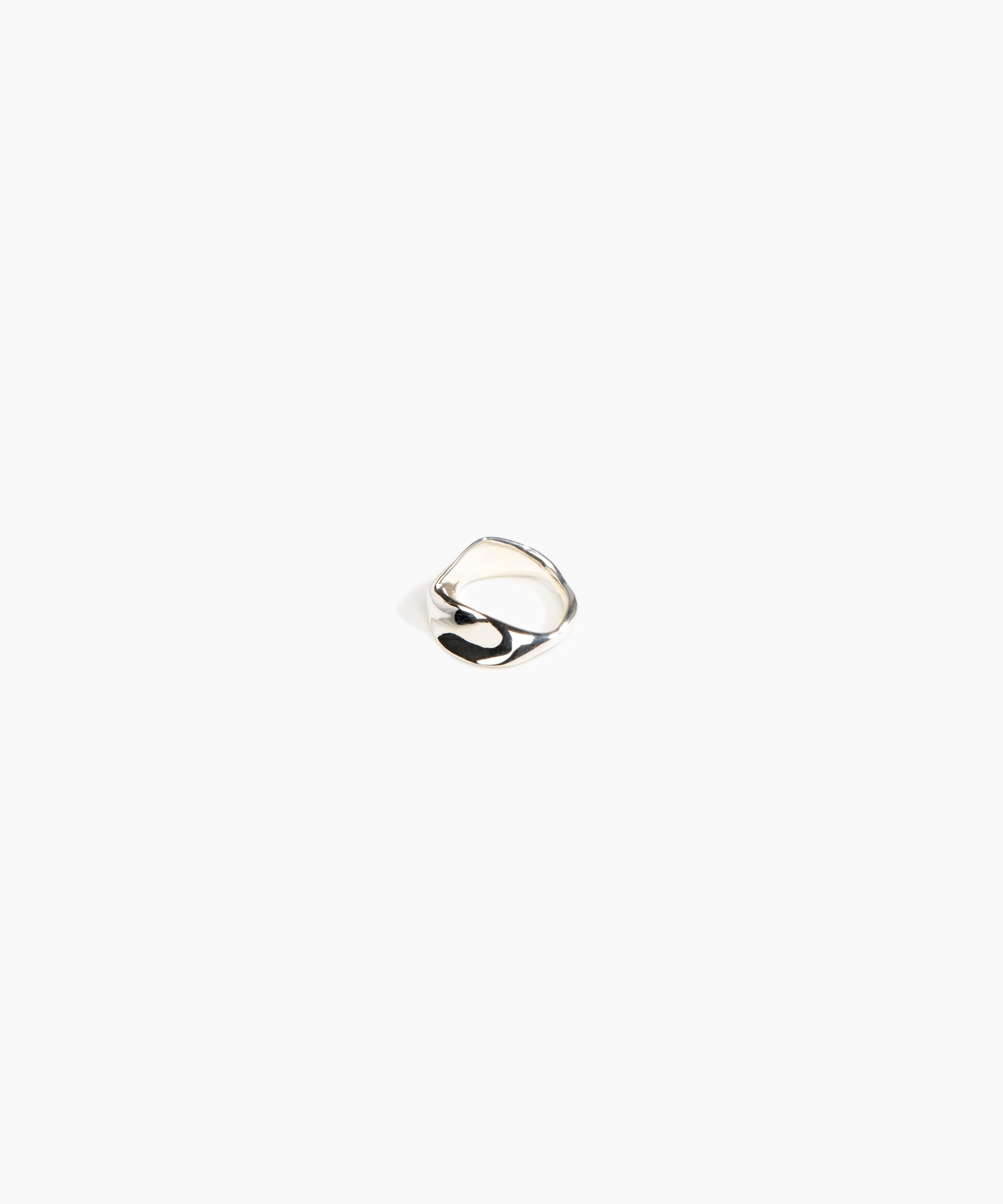 Liquid Twist Ring