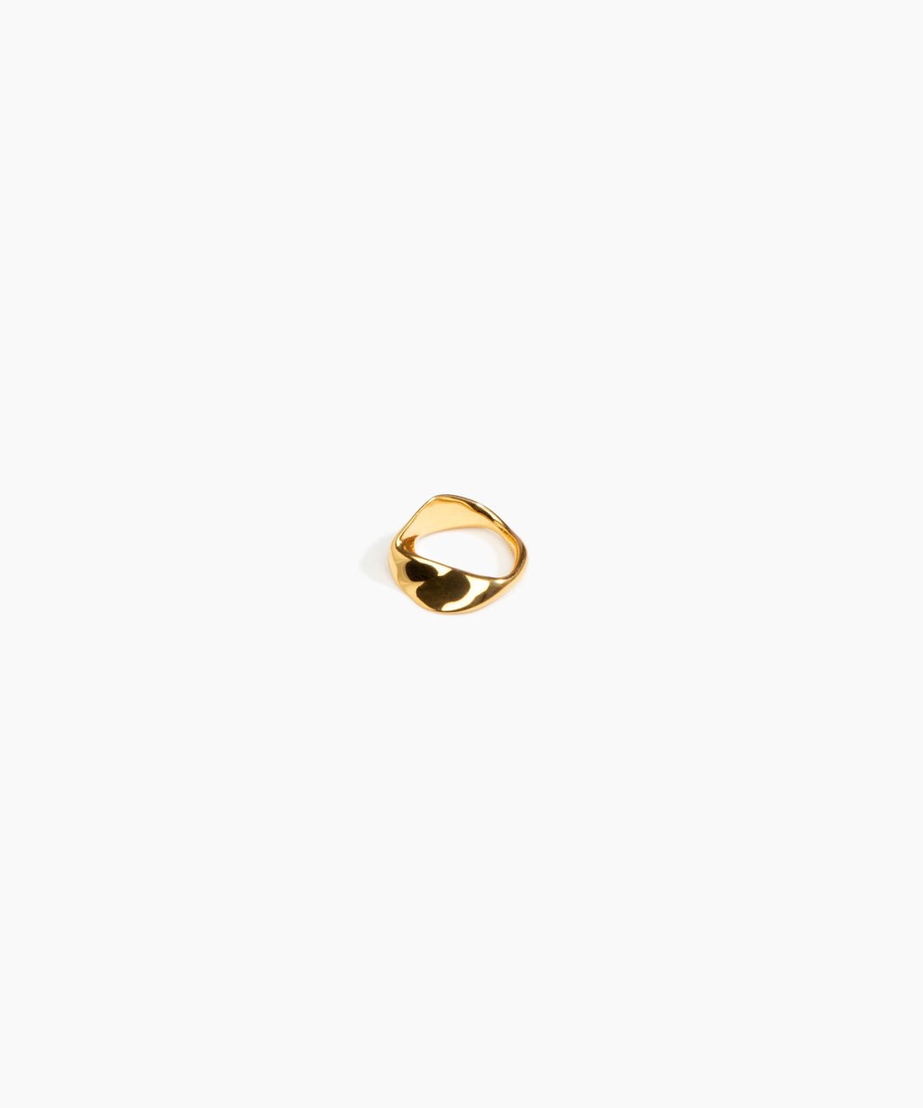 Liquid Twist Ring