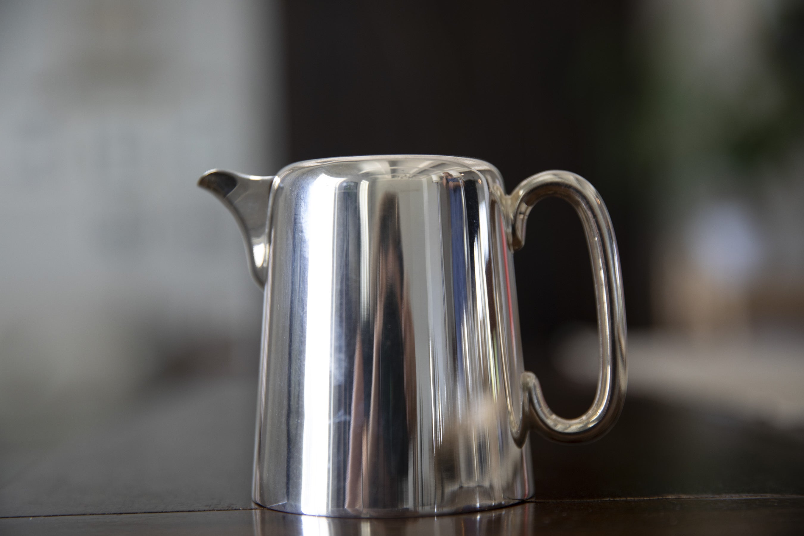 Hôtel Silver Vintage Pitcher