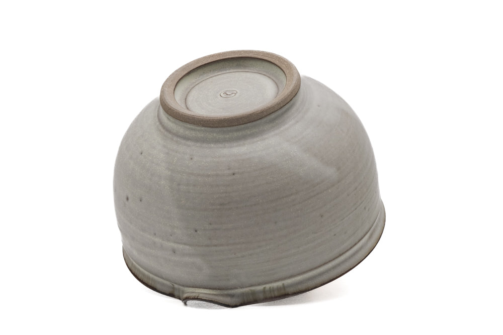 Large Kohiki Spouted Matcha Bowl
