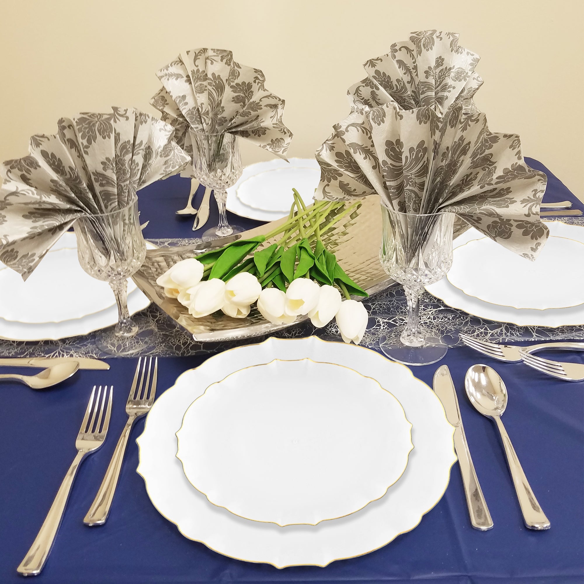 Clear with Gold Rim Round Lotus Plastic Dinner Plates (10.25")