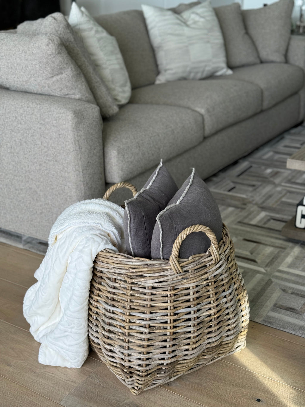 Kobo Round Rattan Belly Basket with Ear Handles, Gray-Brown