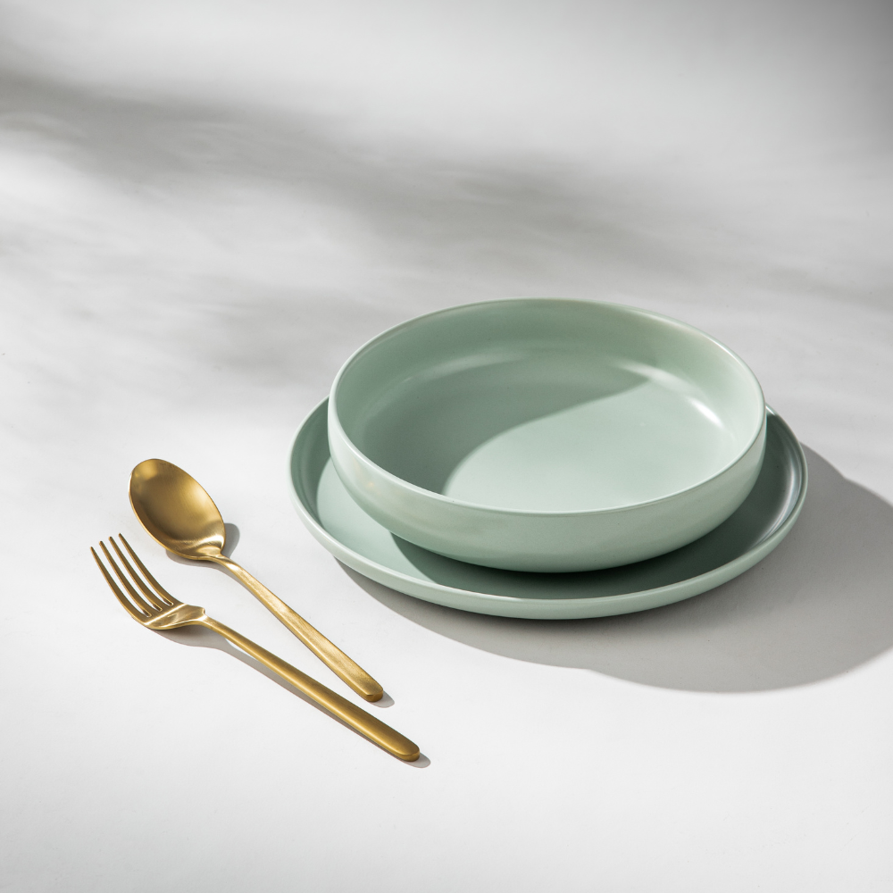 Dinnerware Set