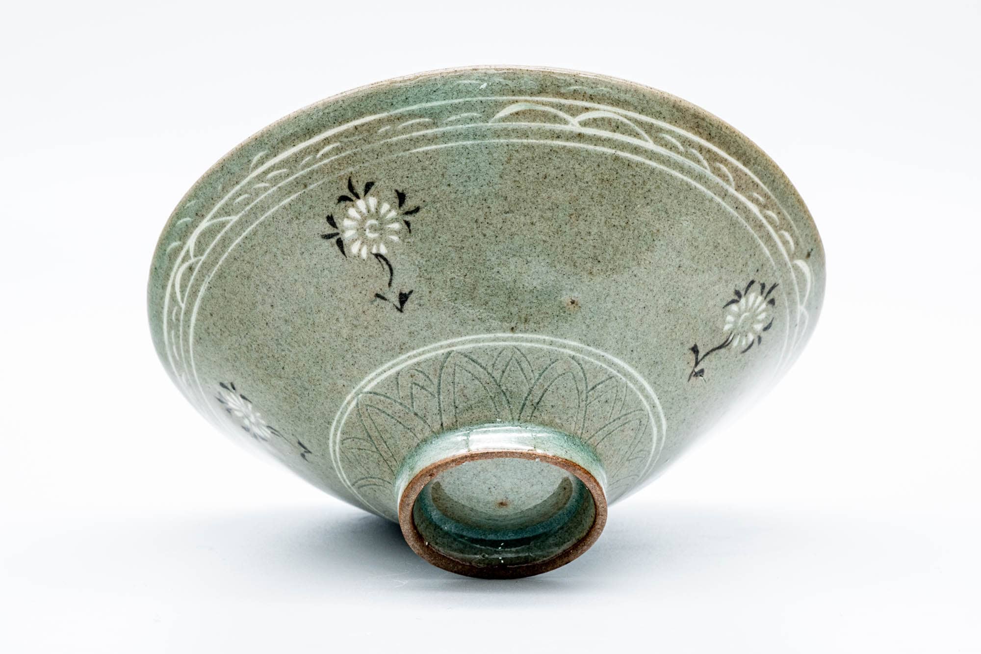 Korean Matcha Bowl - 한만기/韓萬亀 Han Man-Ki - Floral Unkaku Celadon Chawan - 375ml