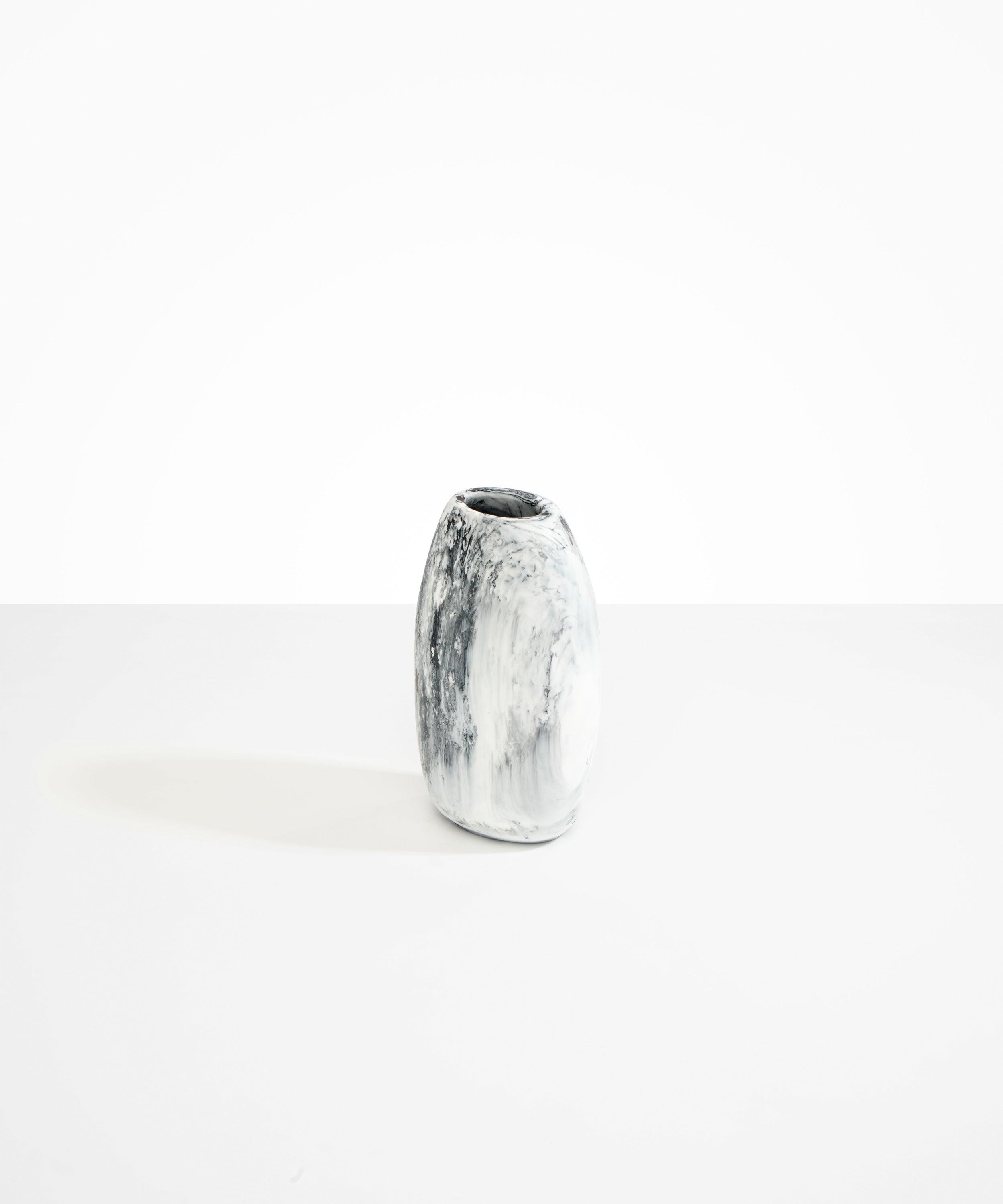Medium Pebble Vase