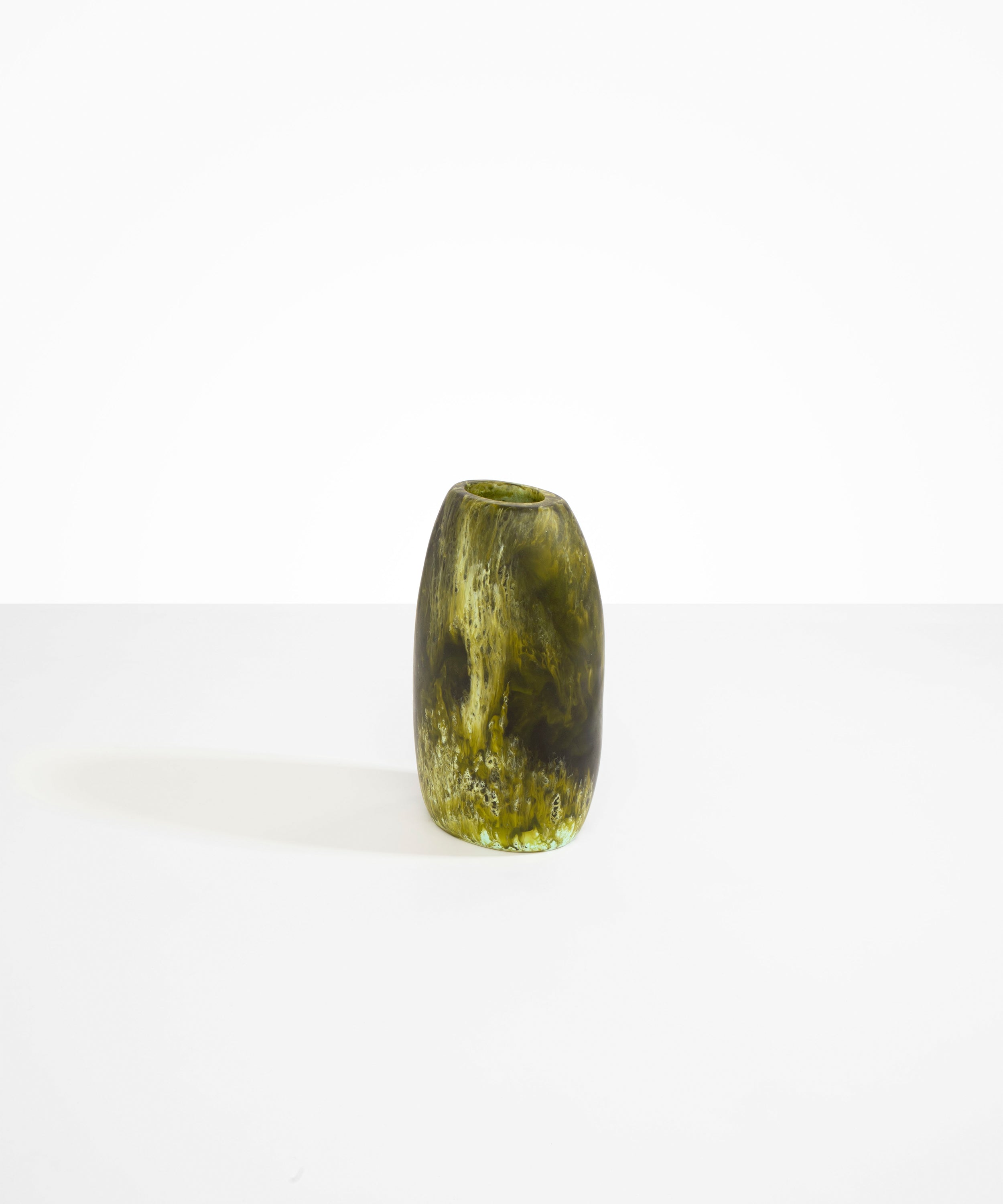 Medium Pebble Vase