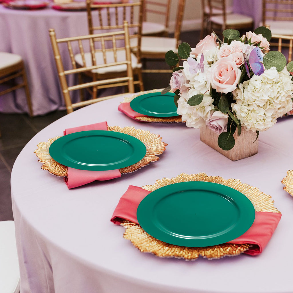Solid Green Holiday Round Disposable Plastic Dinner Plates (10.25")