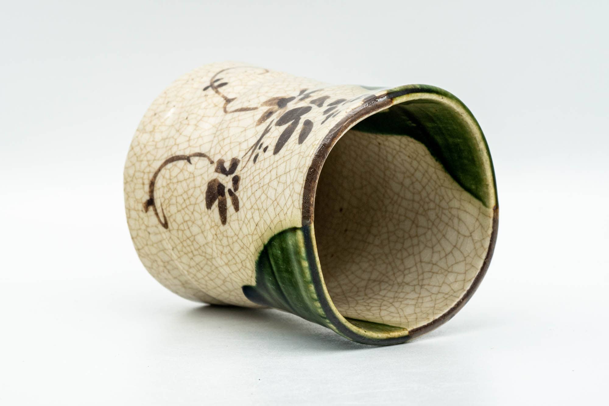 Japanese Teacup - Beige Green Drip-Glazed Floral Oribe-yaki Yunomi - 180ml