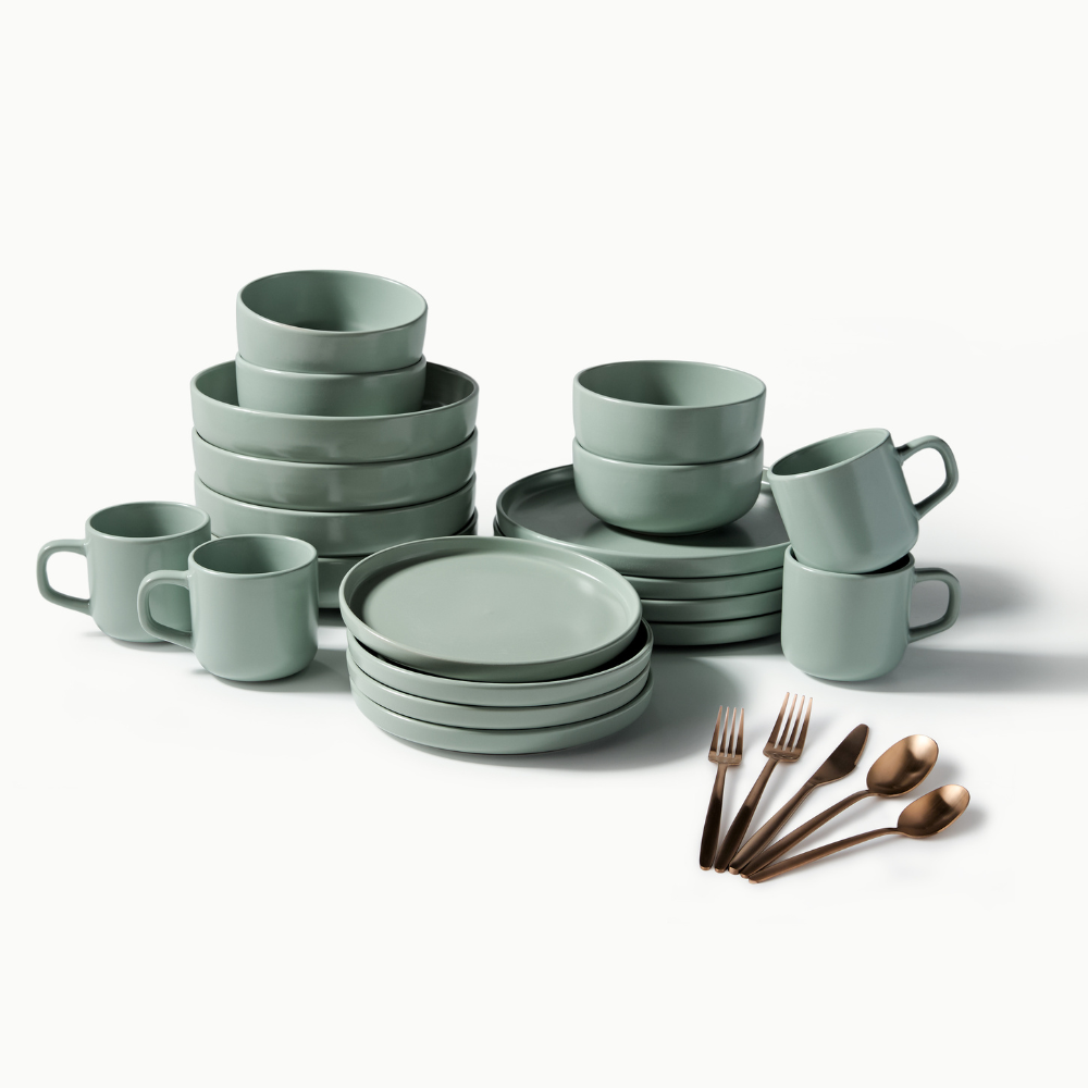Dinnerware Set