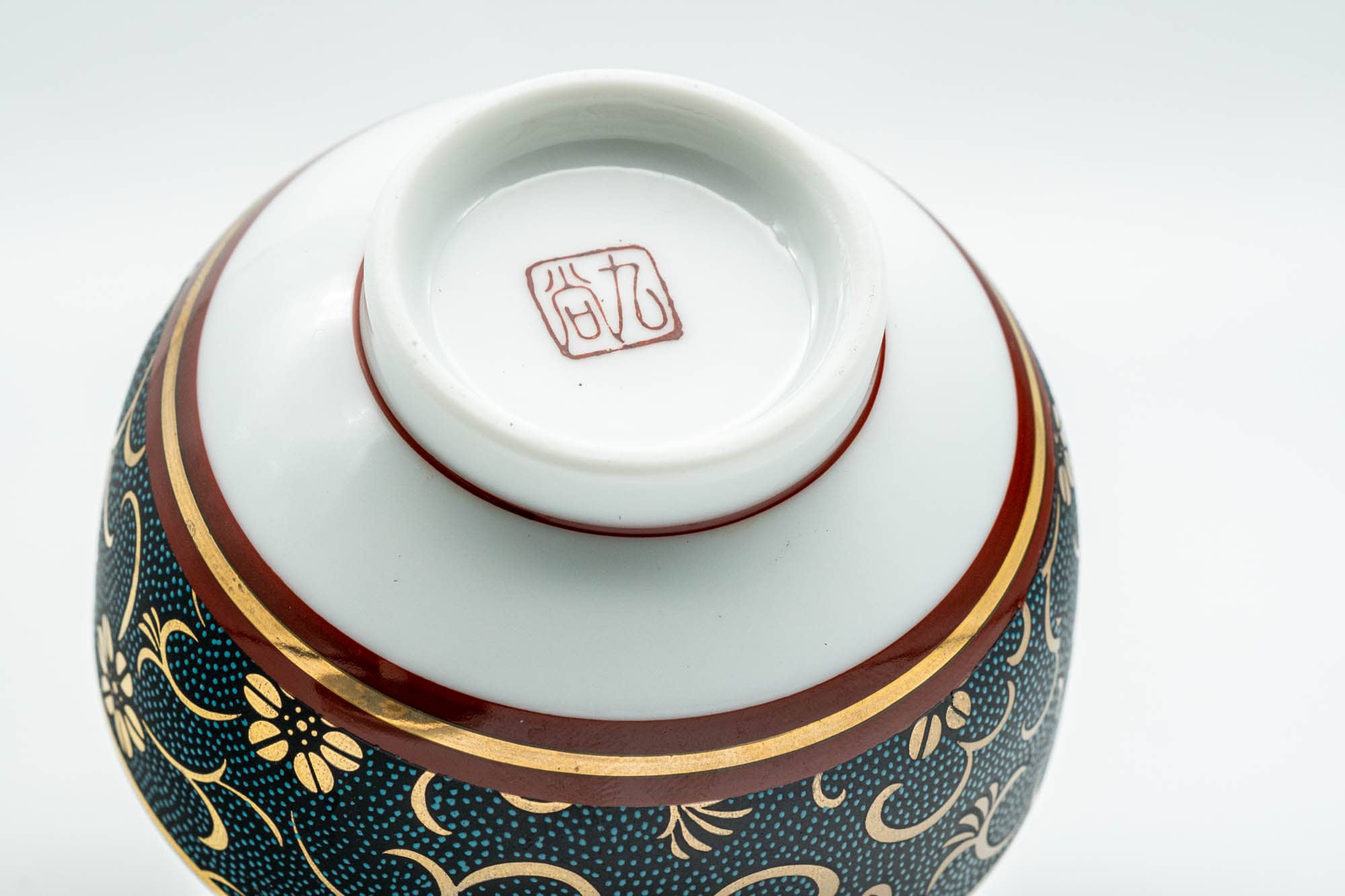Japanese Teacup - 九谷焼 Floral Gold Aochibu Kutani-yaki Porcelain Lidded Yunomi - 120ml