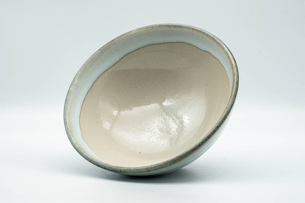Japanese Matcha Bowl - 原彦窯 Harahiko Kiln - White Drip-Glazed Koishiwara-yaki Chawan - 250ml