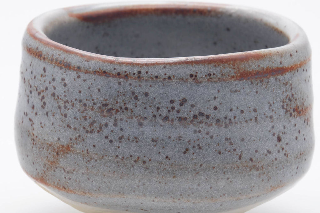 Japanese Matcha Bowl - Blue White Shino Glazed Mino-yaki Chawan - 400ml