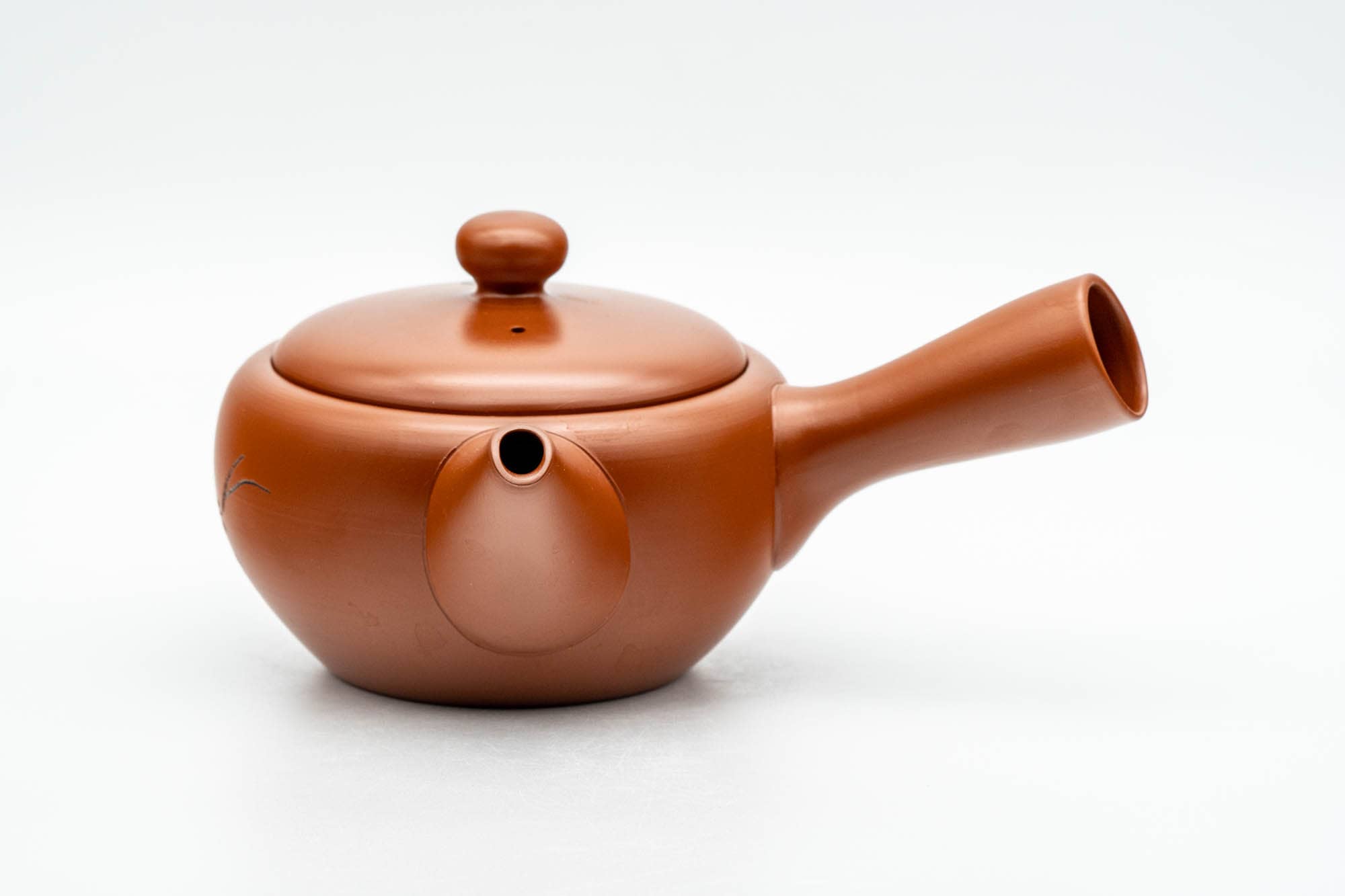 Japanese Tea Set - 順仙 新帯 Junsen Shintai - Engraved Tokoname-yaki Debeso Kyusu Teapot with 2 Yunomi Teacups