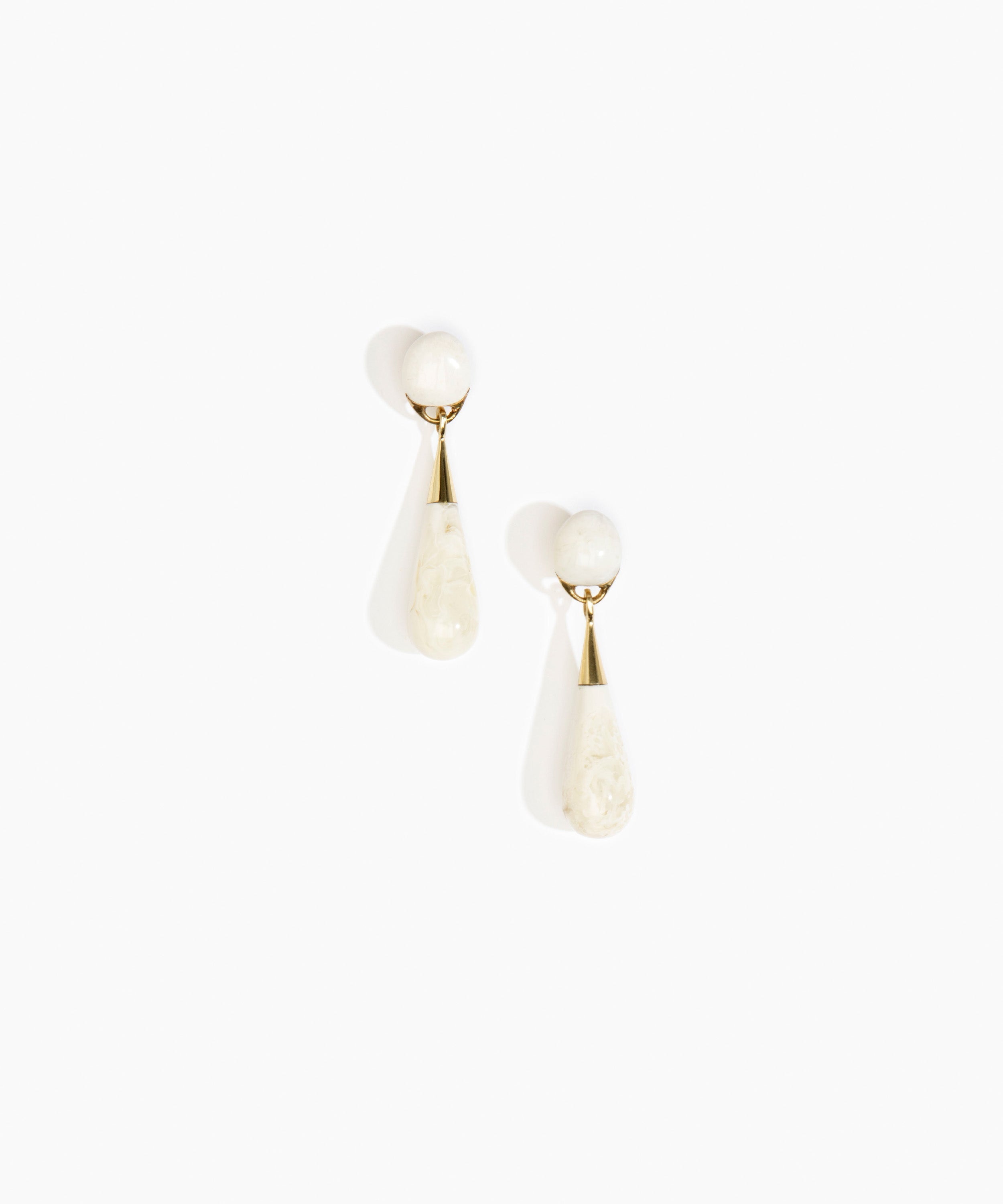 Medium Dew Drop Earrings