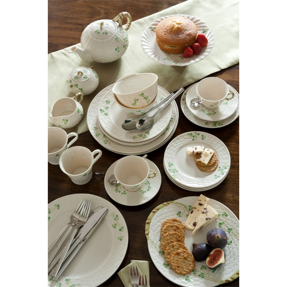 Belleek Classic Shamrock 16 Piece Dining Set