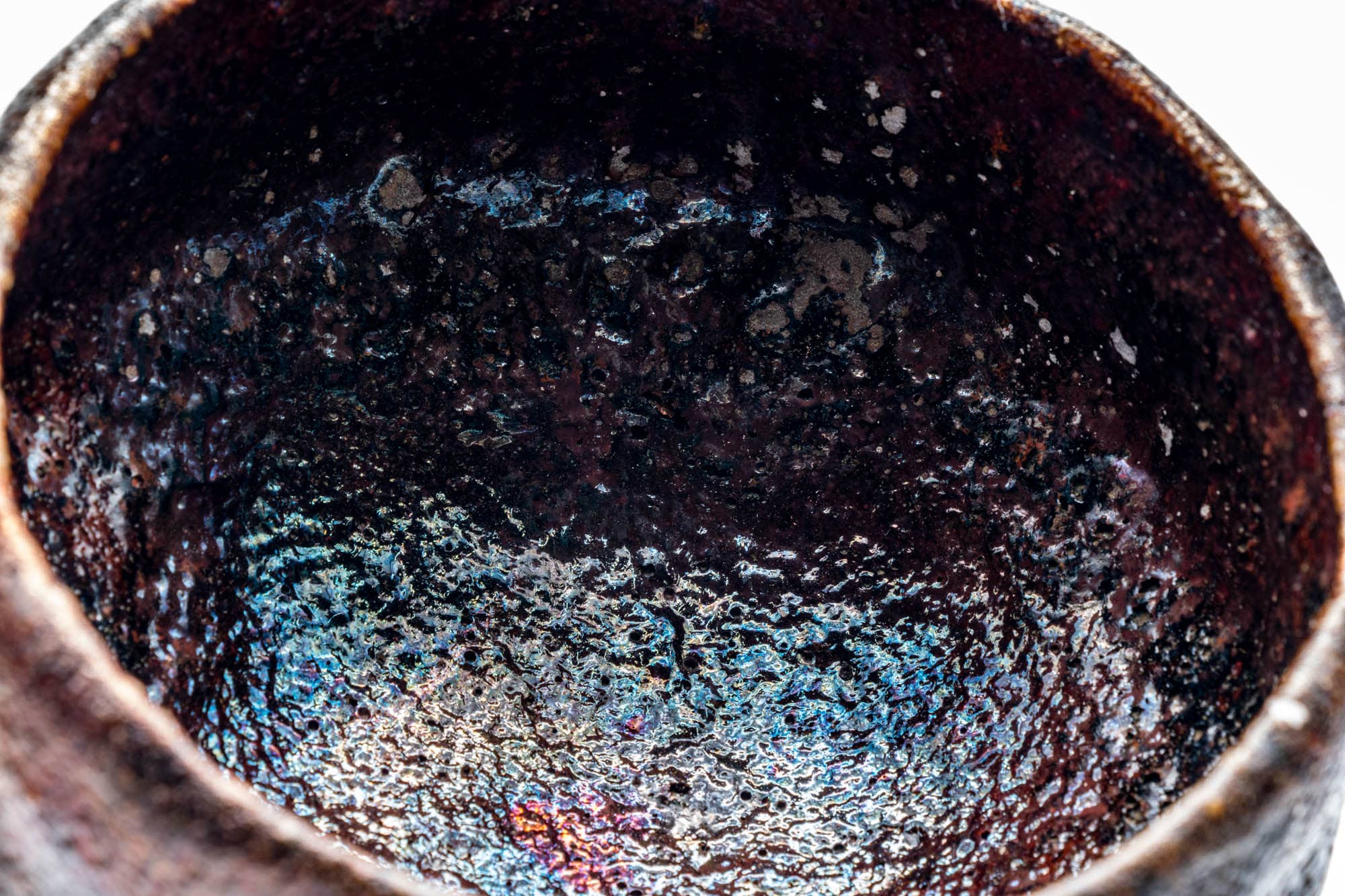 Japanese Matcha Bowl - 加藤石春 Katou Sekishun - Iridescent Glazed Undulating Raku-yaki Chawan - 250ml