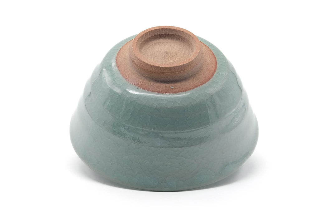 Japanese Matcha Bowl - Green Celadon Glazed Komogai-nari Chawan - 400ml