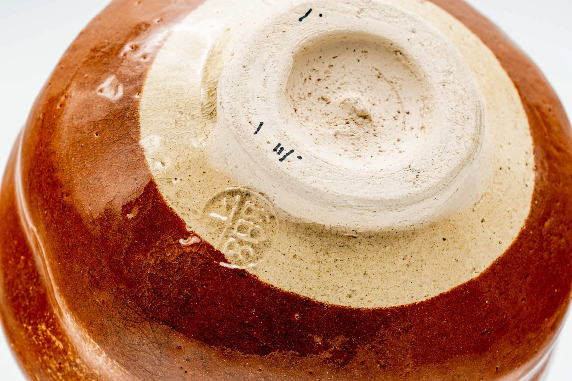 Japanese Matcha Bowl - 尾州 七郎治 Owari Shichiroji - Aka-Raku Tokoname-yaki Chawan - 250ml