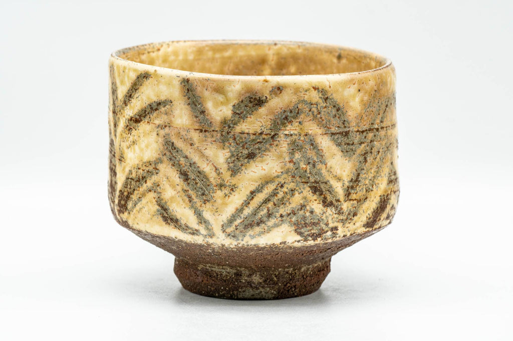 Japanese Matcha Bowl - Beige Mountainous Textured Glaze Chawan - 400ml