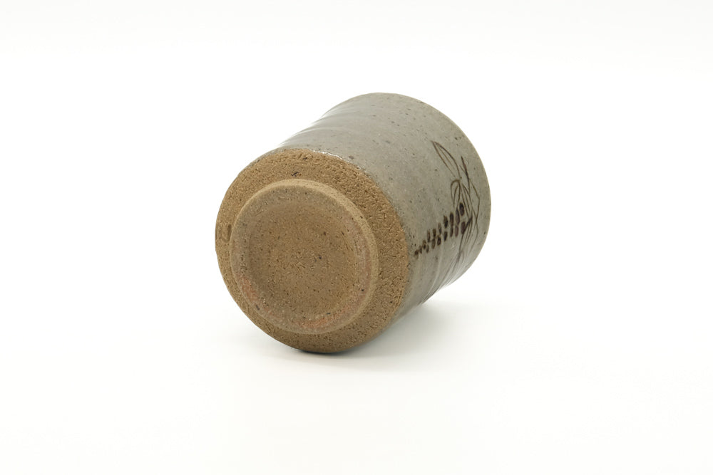 Japanese Teacup - Grey Grapevine Yunomi - 185ml