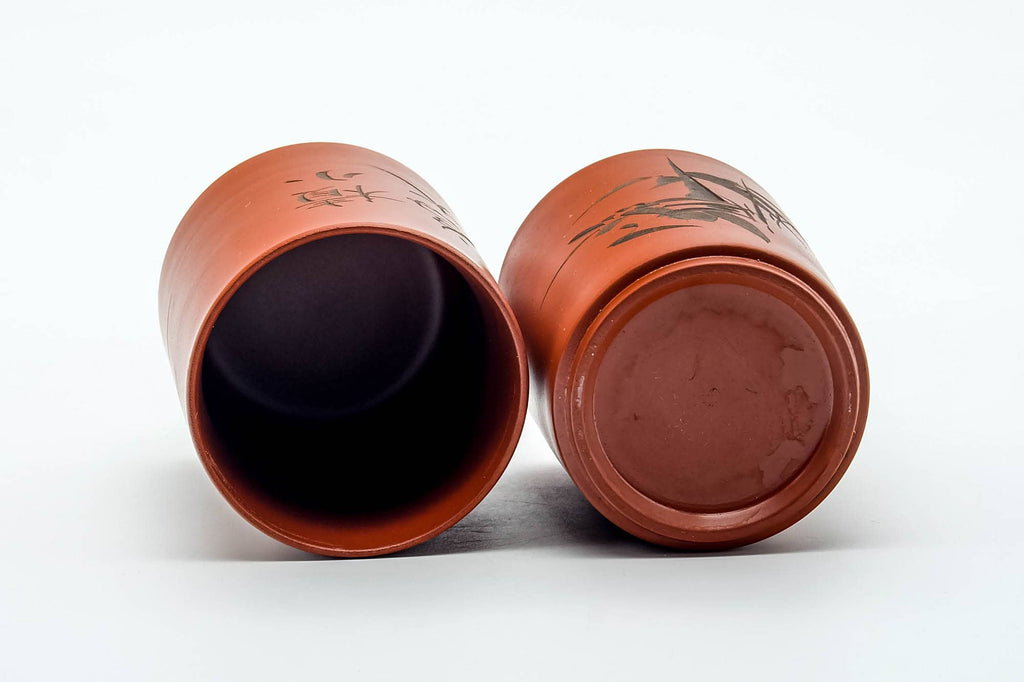 Japanese Teacups - Pair of Bamboo Calligraphy Engraved Red Shudei Tokoname-yaki Meoto Yunomi