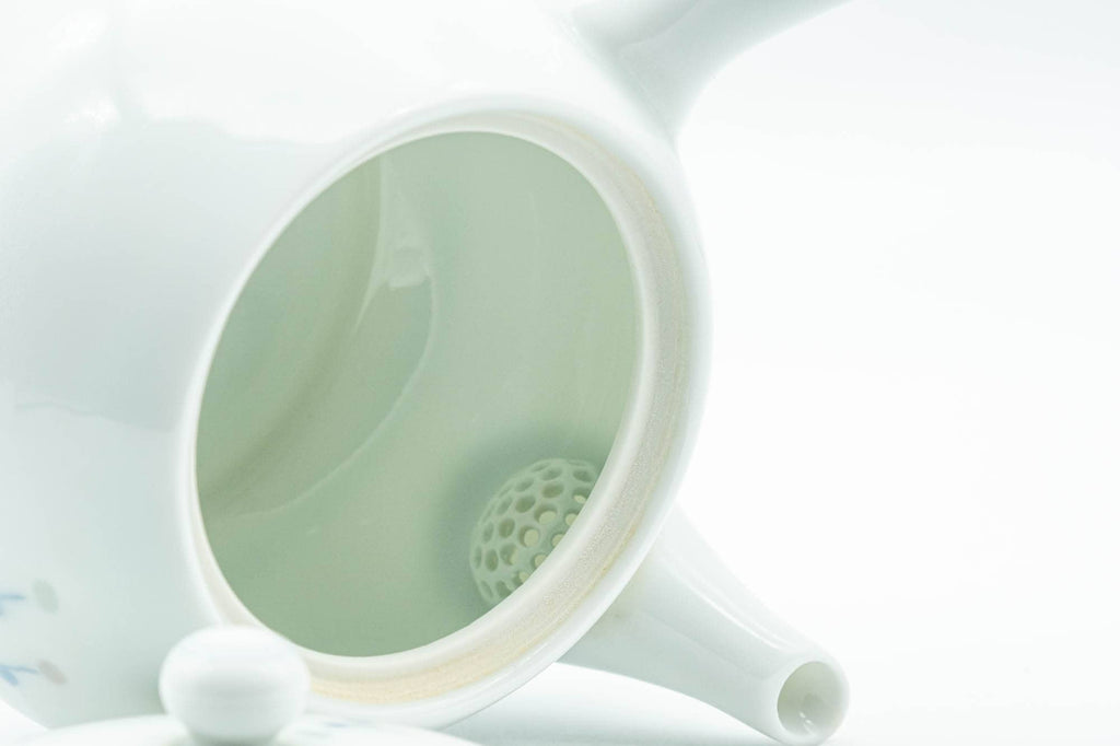 Japanese Kyusu - Floral White Porcelain Arita-yaki Debeso Teapot - 240ml