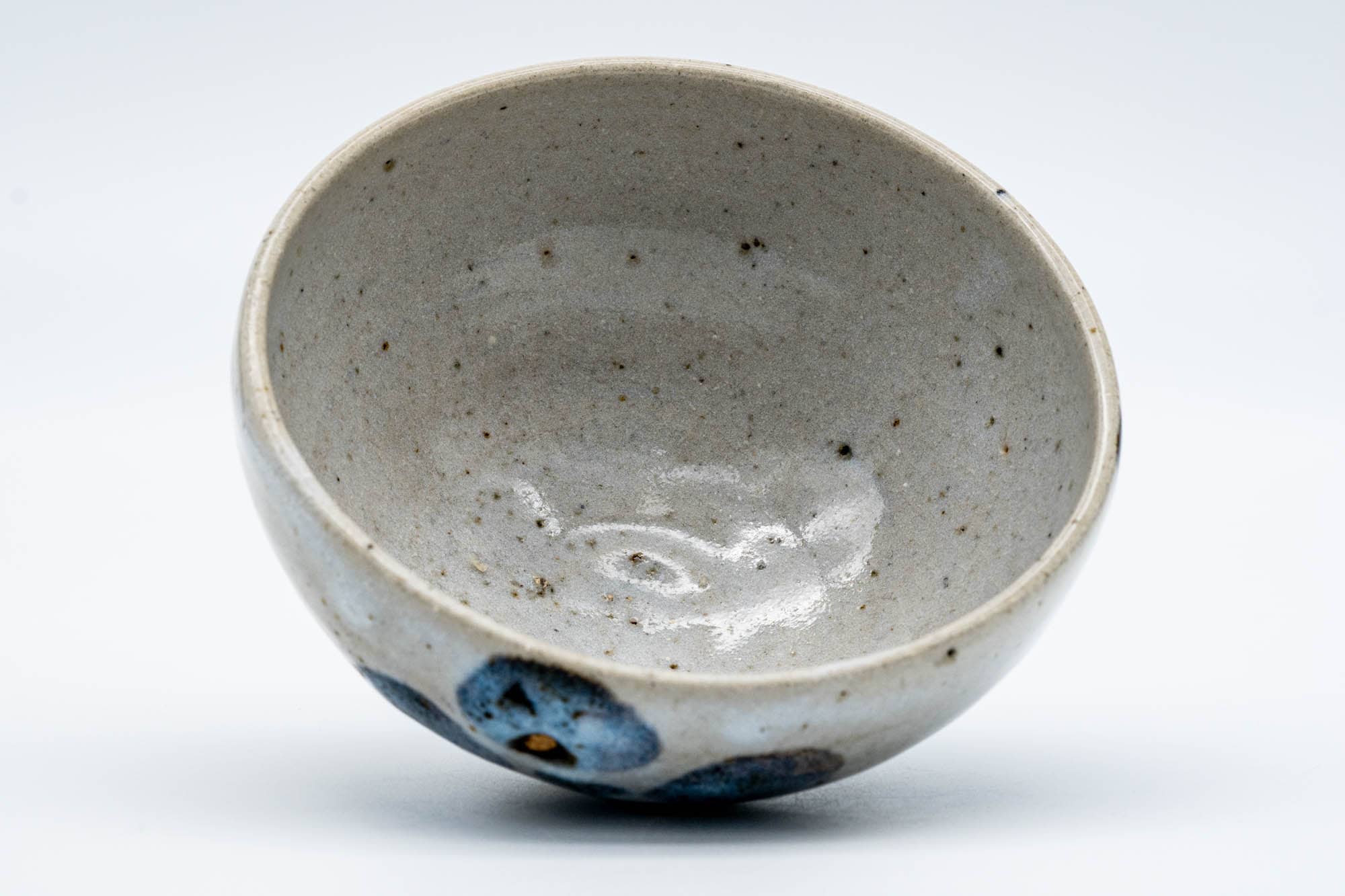 Japanese Matcha Bowl - Grey Blue Floral Wan-nari Chawan - 150ml