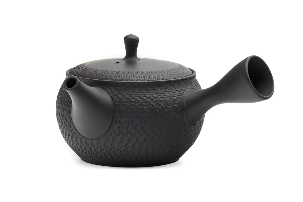 Red Camellias Kokudei Tokoname Teapot - 300ml