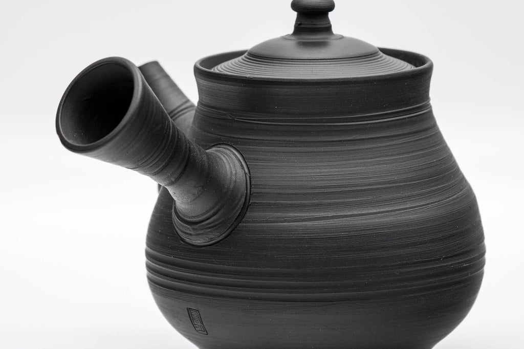 Sujihiki Kokudei Nasu-gata Tokoname Teapot - 270ml