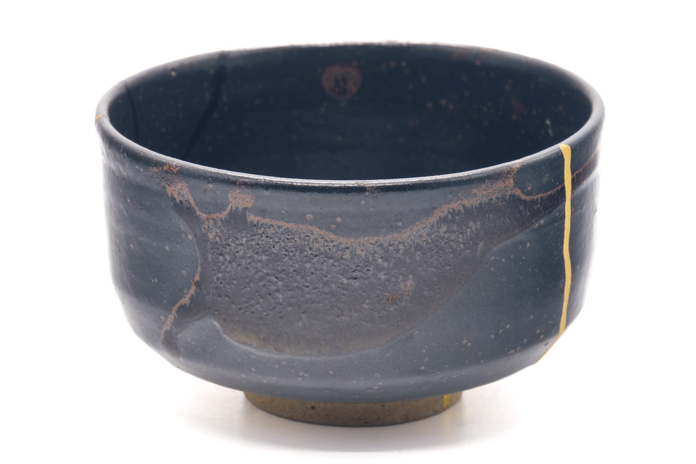 Japanese Matcha Bowl - Jet Black Gold Kintsugi Chawan - 450ml