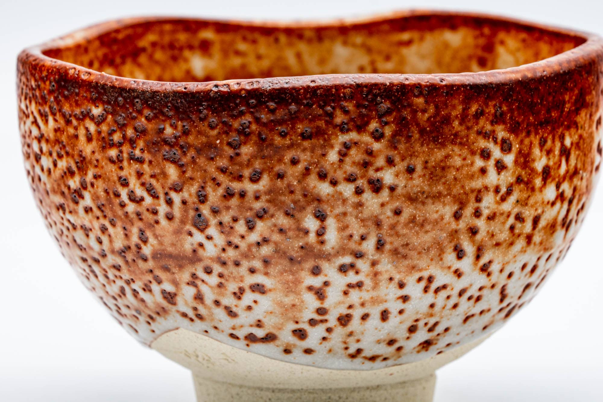 Japanese Matcha Bowl - 加富山窯 Toyama Kiln - Orange Shino Glazed Mino-yaki Chawan - 250ml