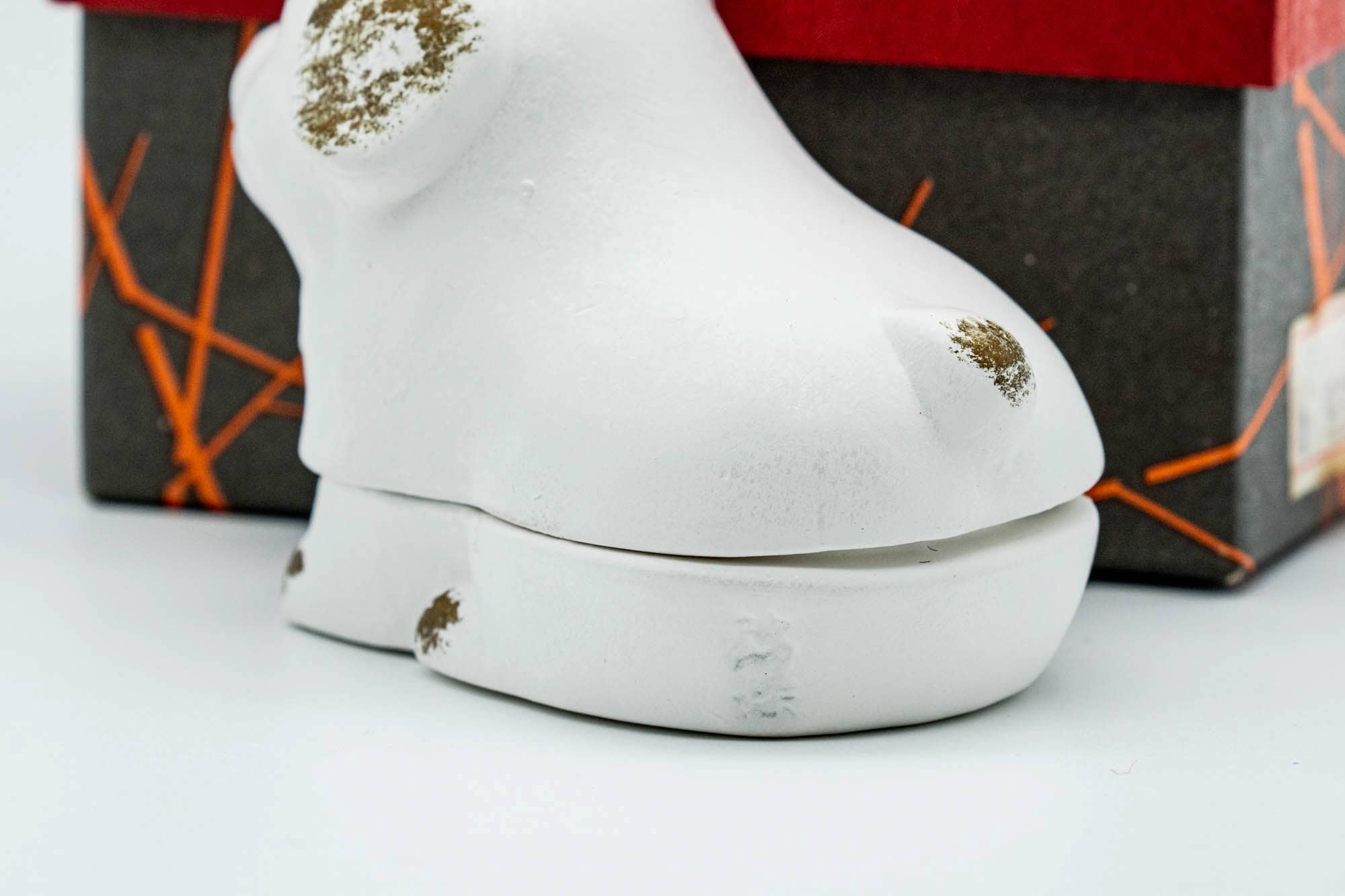 Japanese Kogo - Cute White Dog Ceramic Incense Container