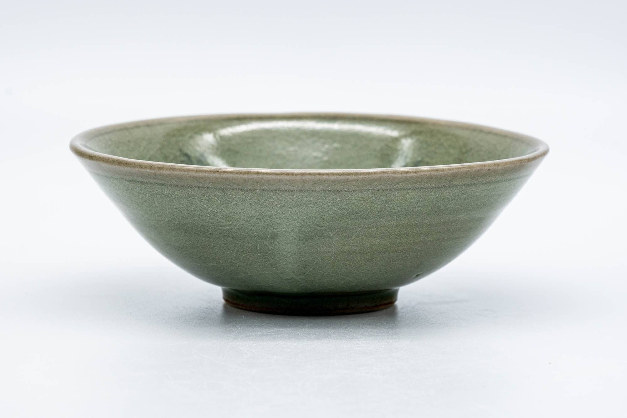Japanese Matcha Bowl - Green Celadon Hira-gata Chawan - 150ml