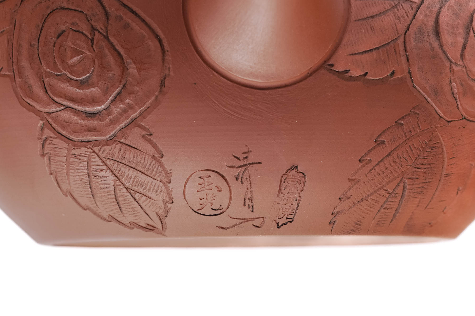 Camellia Flower Engraved Tokoname Teapot - 260ml