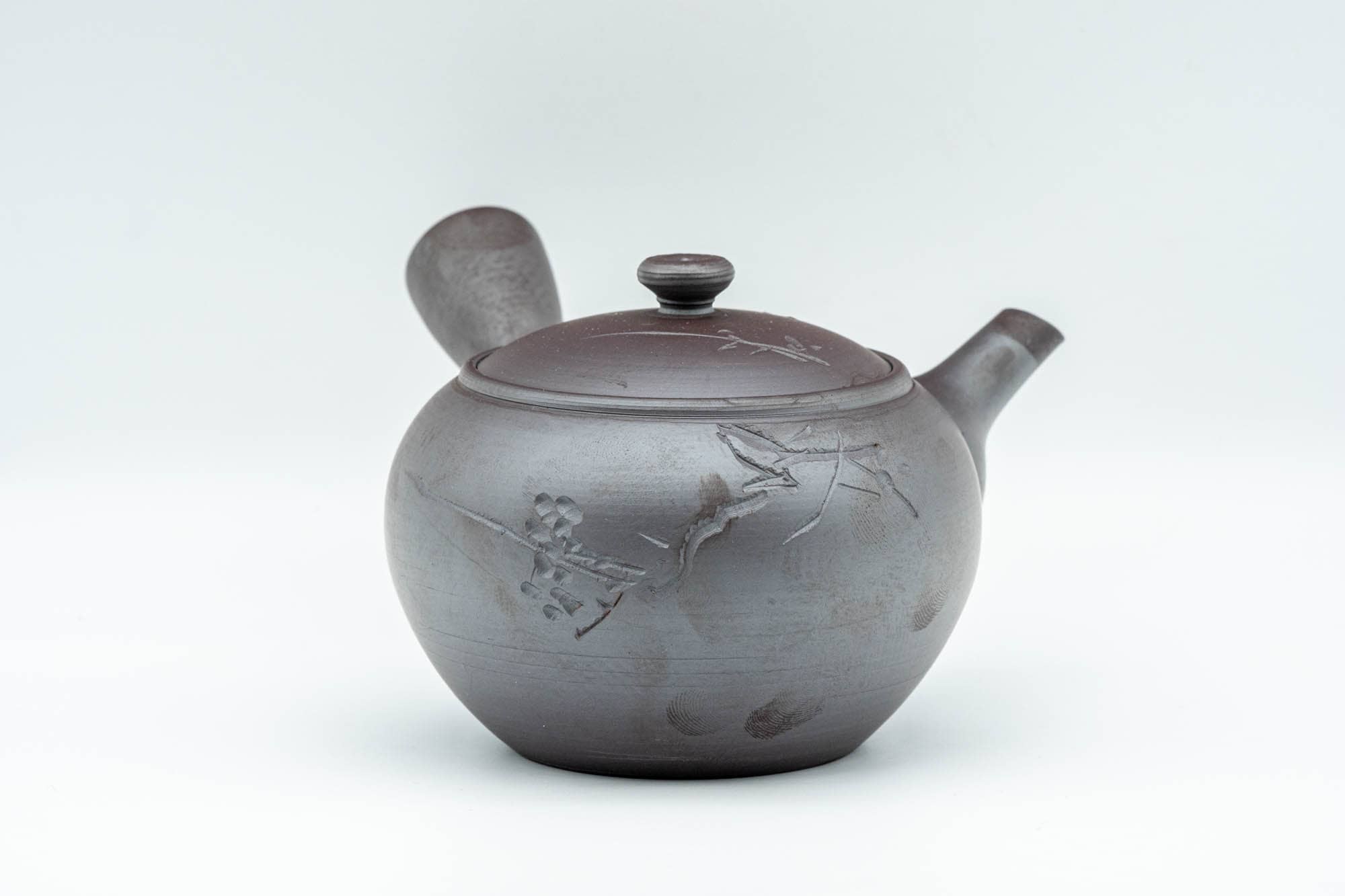 Japanese Tea Set - Engraved Banko-yaki Debeso Kyusu Teapot with Katakuchi Water Cooler and 2 White Inner-Glazed Yunomi Teacups