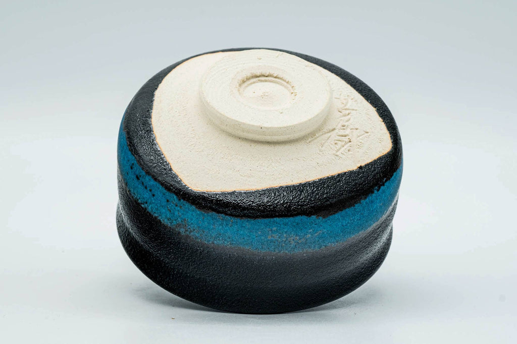 Japanese Matcha Bowl - 杉浦芳樹 Sugiura Yoshiki - 兎月窯 Utsuki Kiln - Umi Cerulean Blue Glazed Seto-yaki Chawan - 250ml
