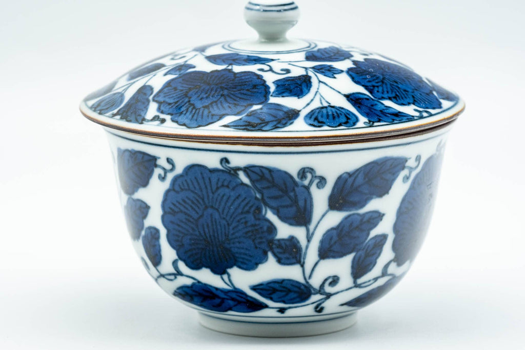 Japanese Teacup - 有田焼 Blue Floral Arita-yaki Lidded Yunomi - 130ml