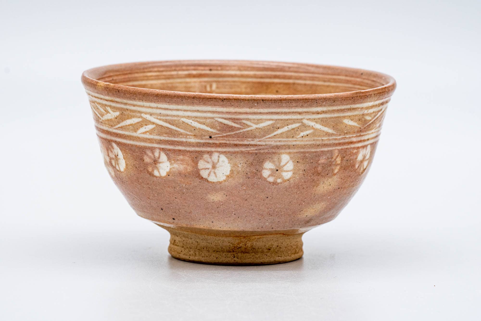 Japanese Matcha Bowl - Small Pink White Glazed Mishima Chawan - 100ml