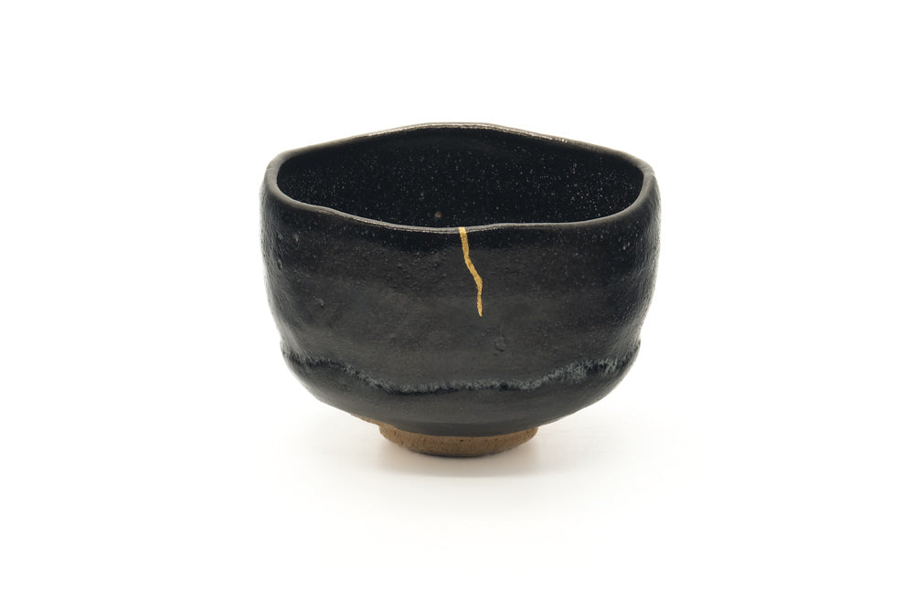 Japanese Matcha Bowl - 楽 Kintsugi Kuro-Raku Chawan - 530ml