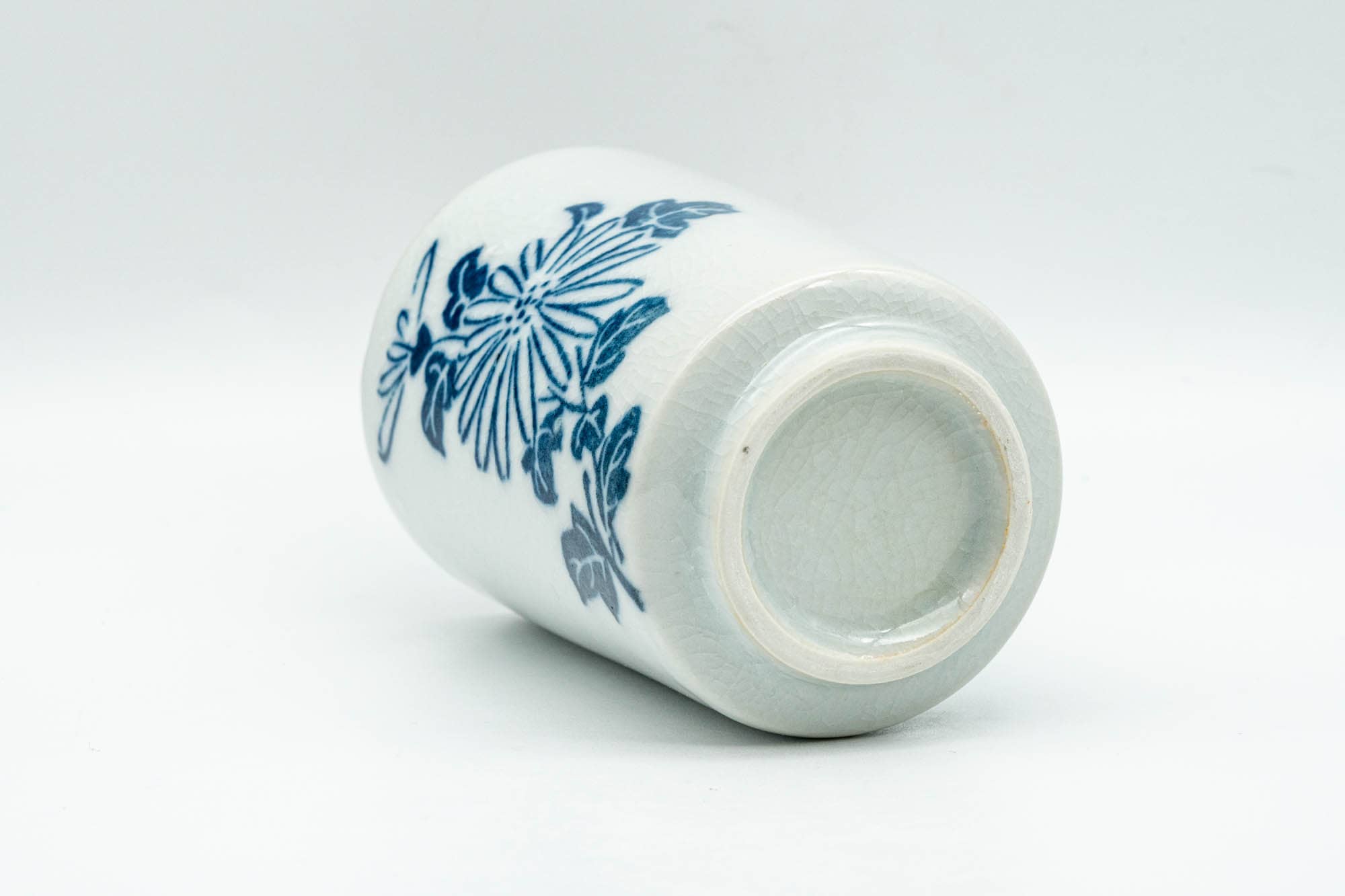 Japanese Teacup - Blue Floral Tsutsu-gata Arita-yaki Yunomi - 140ml