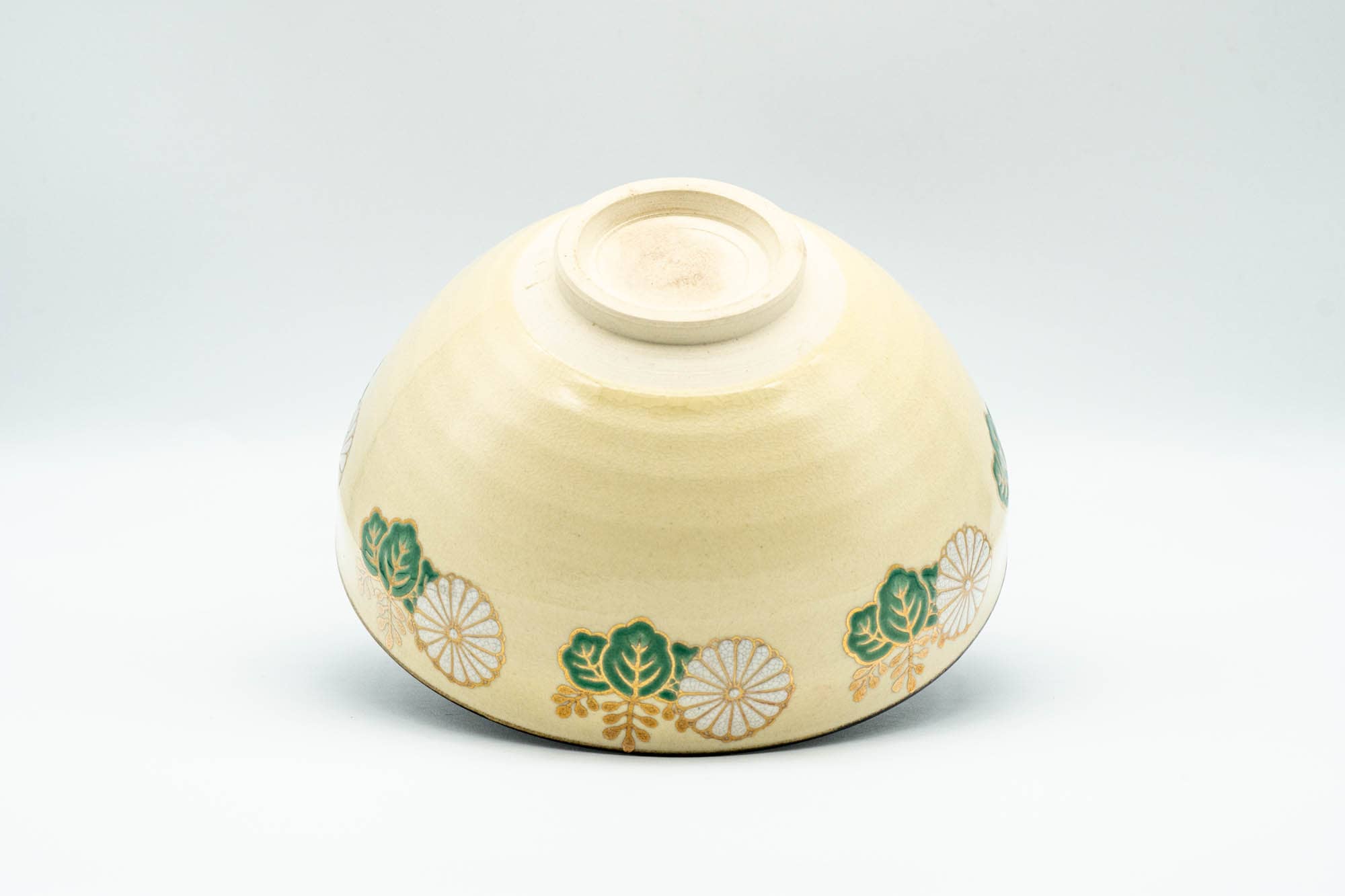Japanese Matcha Bowl - 貴山 Kiyama - Gold Floral Black Inner-Glazed Kyo-yaki Chawan - 200ml
