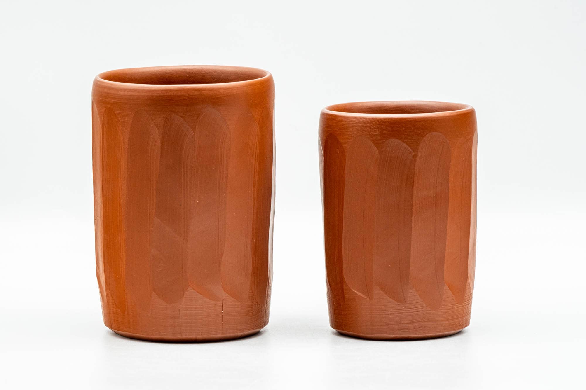 Japanese Teacups - Pair of Carved Red Shudei Tokoname-yaki Meoto Yunomi