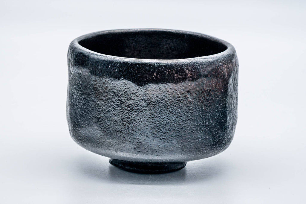 Japanese Matcha Bowl - 手 Glossy Black Herame Kuro-Raku Chawan - 300ml