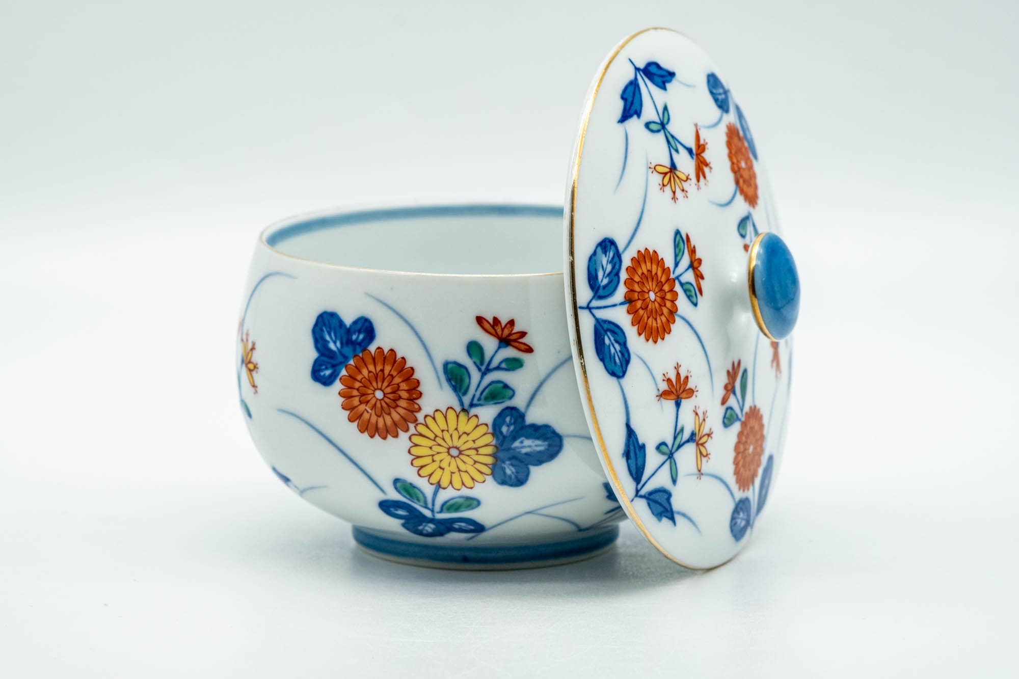 Japanese Teacup - Floral Blue Arita-yaki Lidded Yunomi - 150ml