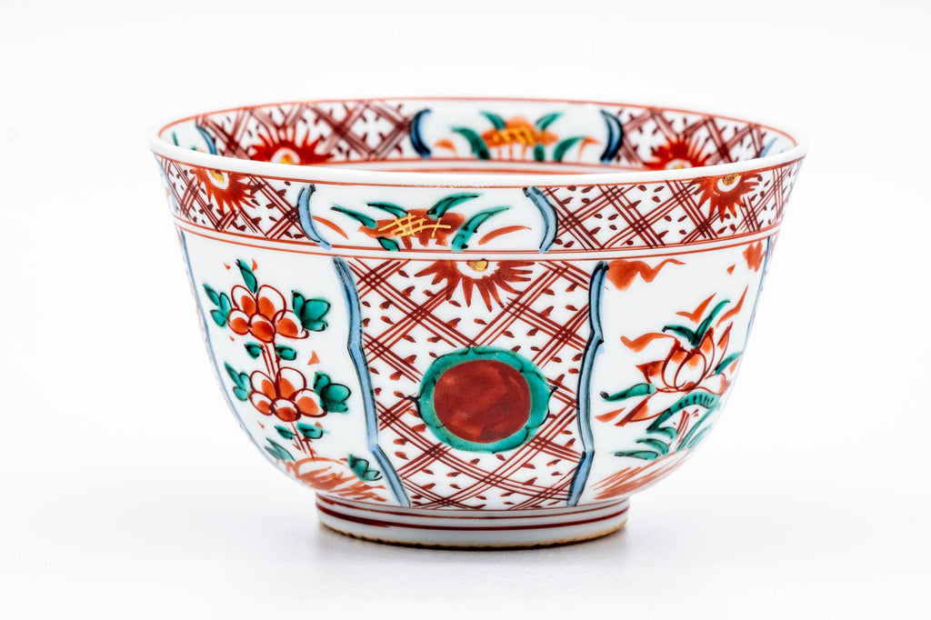 Hand Painted Aka-e Porcelain Chawan