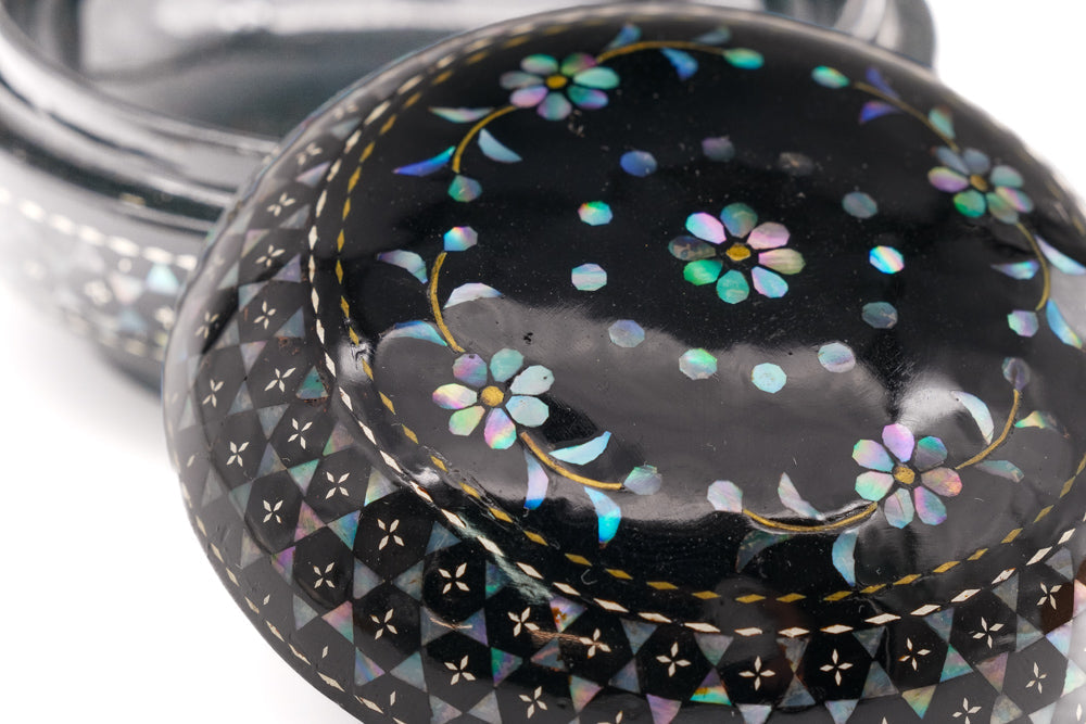 Japanese Kogo - Lacquer Raden Mother of Pearl Incense Container