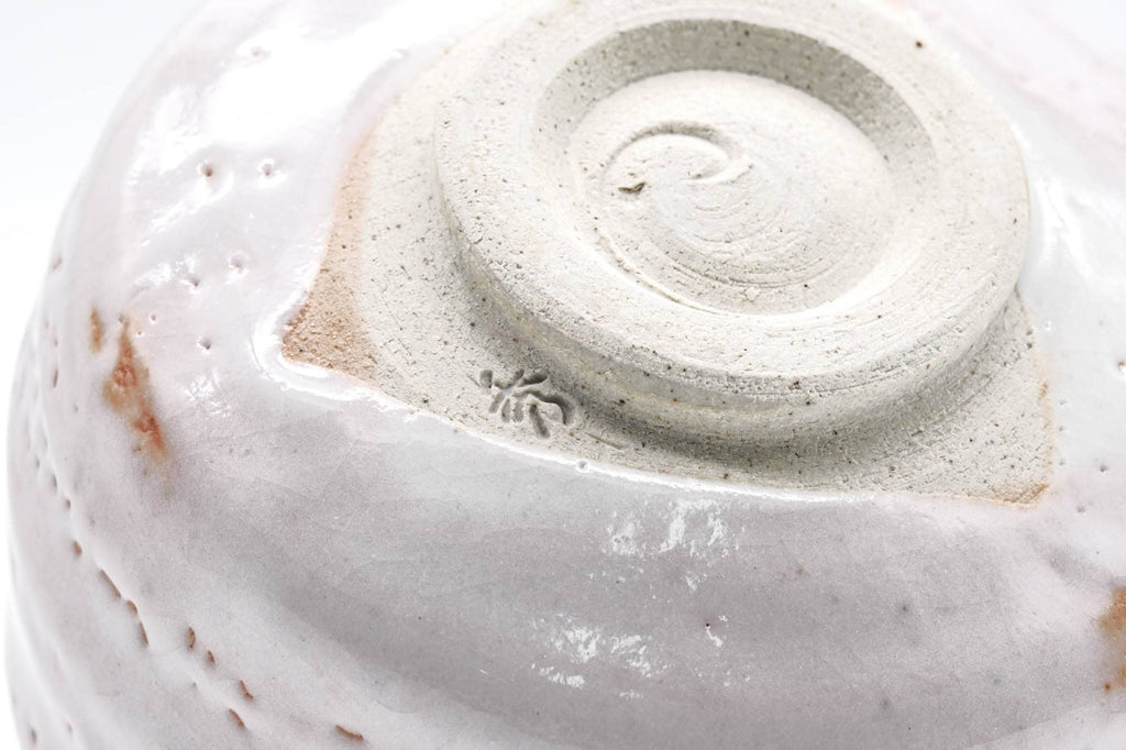 Japanese Matcha Bowl - 加藤秀山 Katou Hideyama - Pink White Shino Glazed Mino-yaki Chawan - 300ml