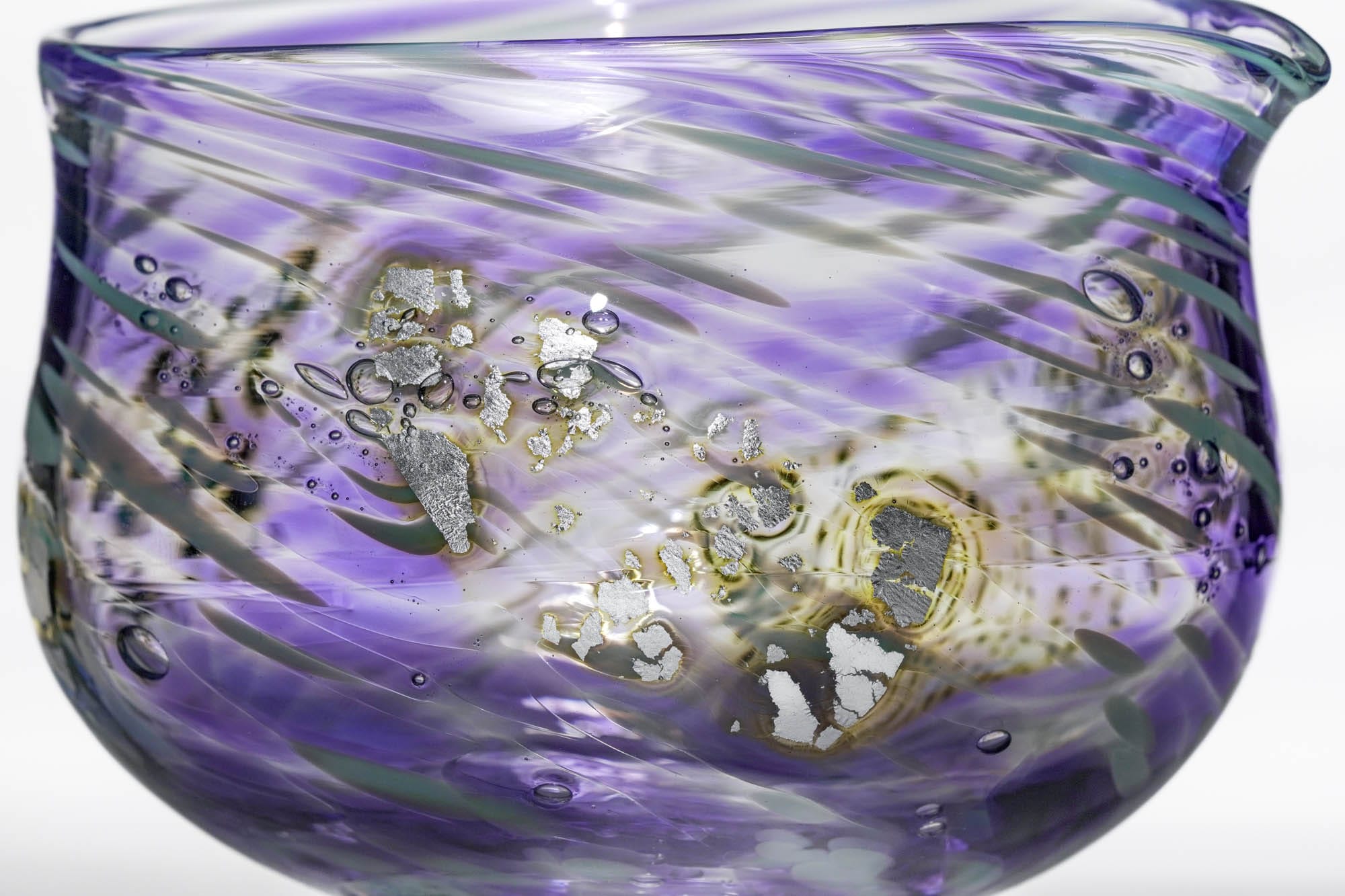 Sora 宙  - Purple Glass Spouted Matcha Bowl - 200ml