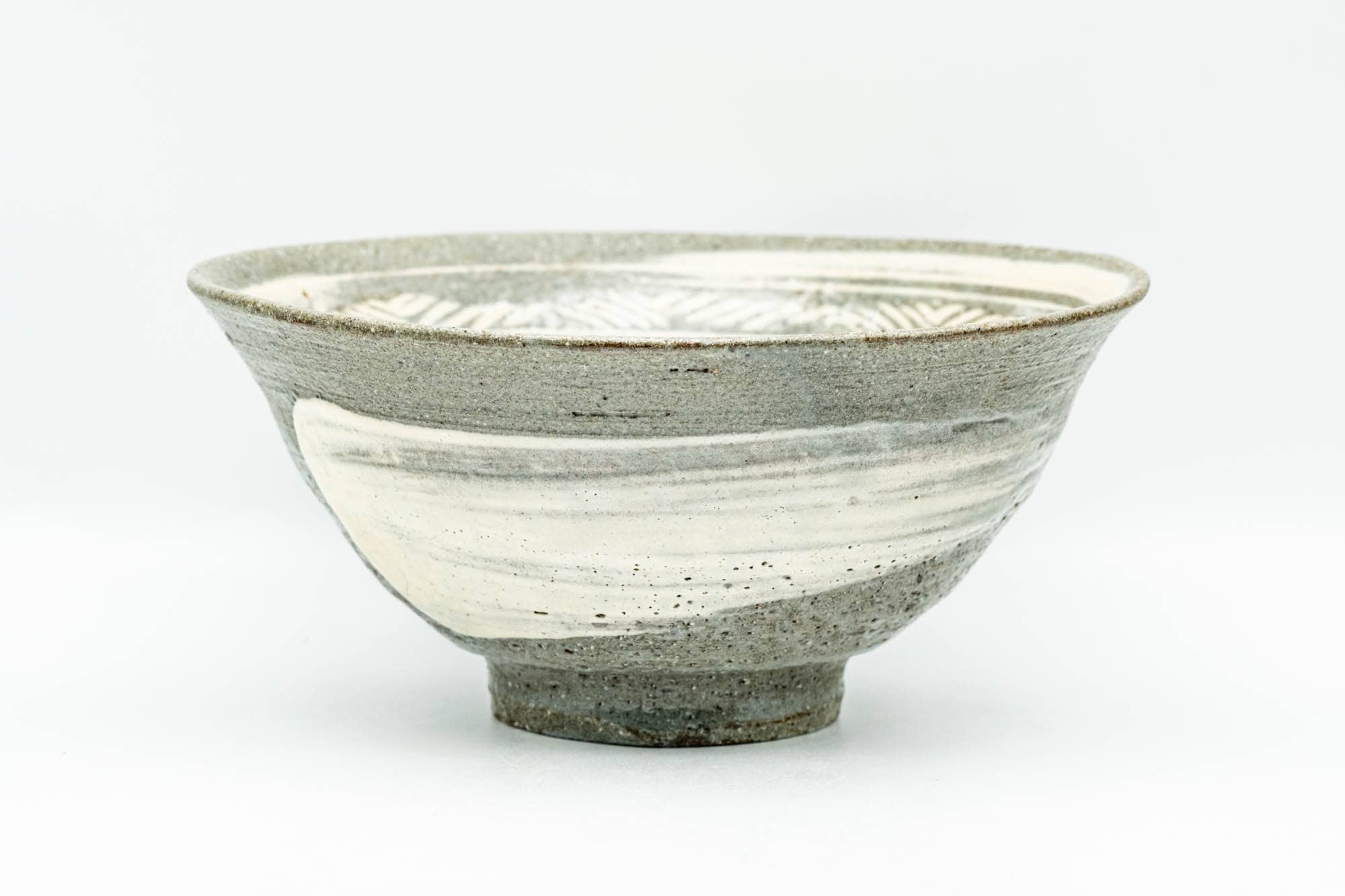 Japanese Matcha Bowl - Floral Mishima Komogai-gata Korean-style Chawan - 200ml